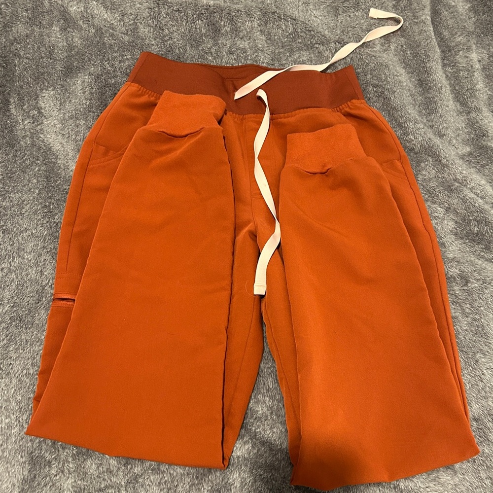 Figs Auburn Scrub Set - XS - Picture 4 of 9
